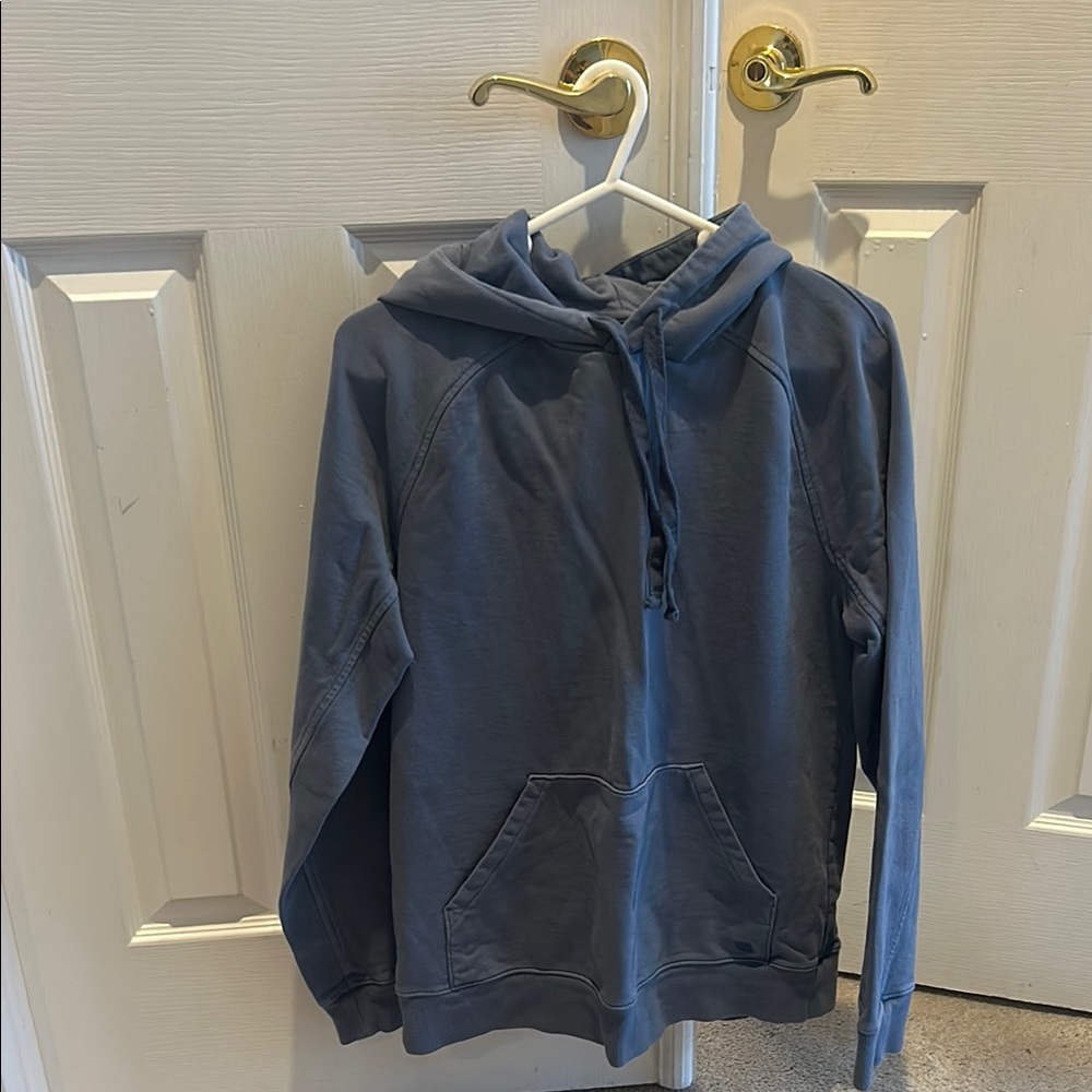 VRST Dick’s Sporting Goods Blue Hoodie with Front Pocket